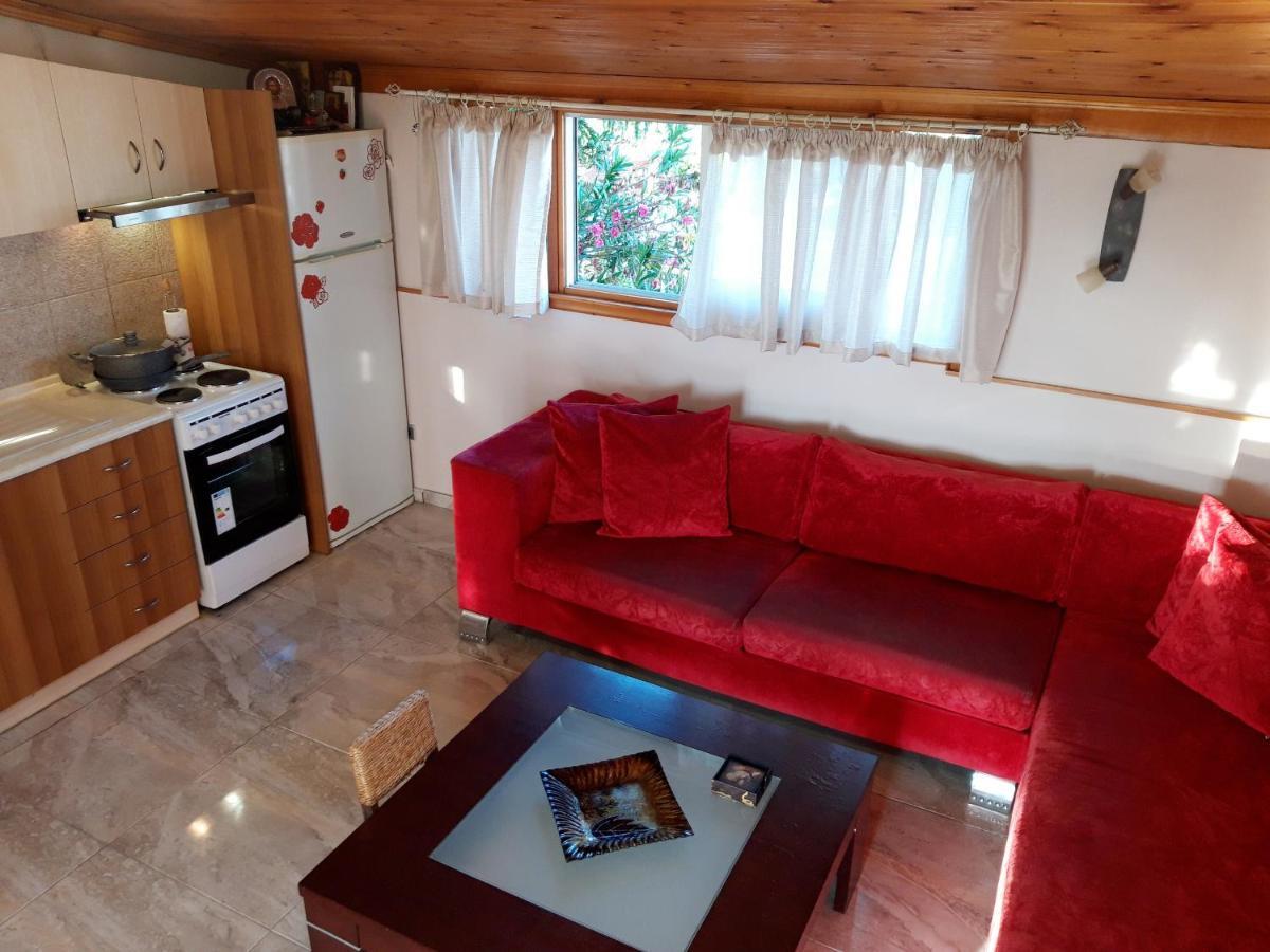 Handmade Peaceful Cozy House Near The Beach Nea Kallikrateia 外观 照片